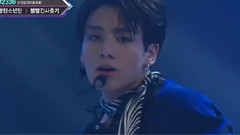 Ballproof teenager of 18/06/07_ of edition of spot of FAKE LOVE - MCOUNTDOWN is round, cropland    c