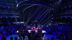 Keith Urban Falling Apart On Kelly Clarkson's Emotional Performance On Idol_Kelly Clarkson