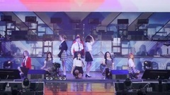 180623TWICE Heart Shaker is carefree and familial 