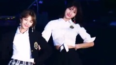 LIKEY - is carefree and familial concert advocate - Momo pats edition 18/06/23_TWICE continuously