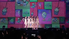 Ice Cream Cake - 2017 _Red Velvet of edition of first concert scene