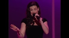 _Idina Menzel of edition of spot of Dont Rain On M