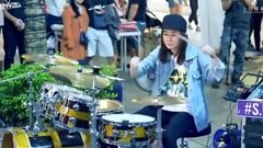 Beat of Luo Xiaobai frame performs street actor "
