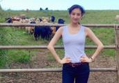 Alone person is in Jing Tian he pats the prairie, call her please western bull-puncher