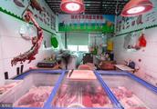 Hangzhou has vendor's stand of an unmanned beef, 