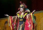 Liu Xiaoqing performs generation empress Wu Zetian