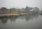 Jin Ling is flourishing place -- Qin Huai river