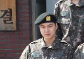 Recruit of sun of dragon of annals of authority of Li Min pick trains battalion military uniform to