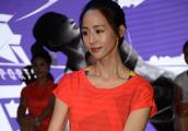 Zhang Jun Ning wears sportswear to show a body some activity, netizen: The schoolgirl that loves spo