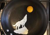 Omelette art: A scoop, a few eggs, spend type omelette open one day you are good