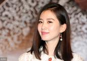 Liu Shishi appears on an activity, the face takes riant temperament outstanding, the temperament of