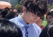 Wu Lei return to school after the vacation attends