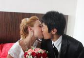 Groups Shandong Linyi is small married a Russia modern son's wife, bridal and hot, friend kin is en