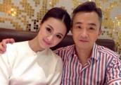 Differ 18 years old, see Cheng Lei's wife, look a