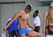 The Asia Game that do not have a predestined relationship but Ning Zetao does not want to leave swim