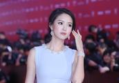 Zhang Zilin appears on red carpet, netizen: Big long leg of Man Bing wanted excessive to come out, e