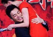 Those female star that had been held in the arms by Zhu Yawen, hold the 1st in the arms the most ove