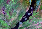 Boat pats Lake Baikal, the biggest islands comparatives island of half Chong Ming