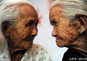 105 years old of twin sisters, interior induction is very magical really, is knowing coincidence pro