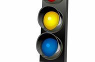 In the crossroad that indicates without no U-turns, is green light OK tune?