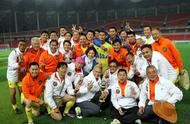 5000 much population do not have Guangxi team of football of a profession, why?