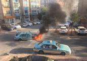 Taxi dash forward rush to save life and property of spontaneous combustion firemen