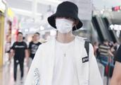The power of behavioral male friend that Zhu Zhengting carries a case explodes canopy, netizen: Be s