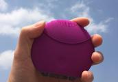 A Foreo Luna Mini that takes a heart is planted ca