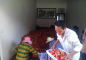 Earn on early in the morning 80, 34 degrees high temperature, this work is done in the country, do y