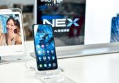 Attack Vivo NEX continuously head sell the site, how do treating customer say after the experience