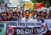Vietnam " turn over China " after parade, 32 peo