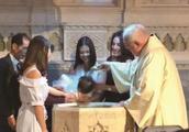 Baptize of cherub of Liu Wenjian's daughter