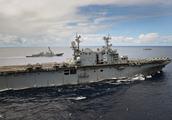 Beautiful navy strikes a ship again, still be bump