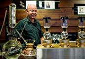 He abandons cure to sell coffee from business, manage meticulously, into Vietnam well-known trademar