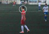 China leaves chin of foreign young general to be bled by kick hole, take an injury to hold to 27 min