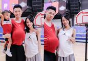 Saw Zhang Jia Ni conceive the pregnant abdomen of 
