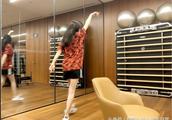 Titbits of Angelababy experienced dance is illuminated pour out of, the leg truth in the mirror